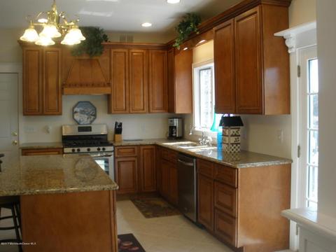 1002 Aloha Dr, Forked River, NJ 08731 photo 4