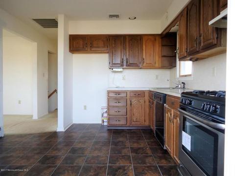 2 Capstan Rd, Waretown, NJ 08758 photo 15
