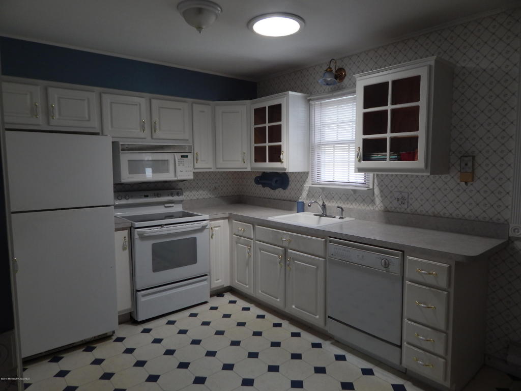 1027 Orlando Dr, Forked River, NJ 08731 photo 9