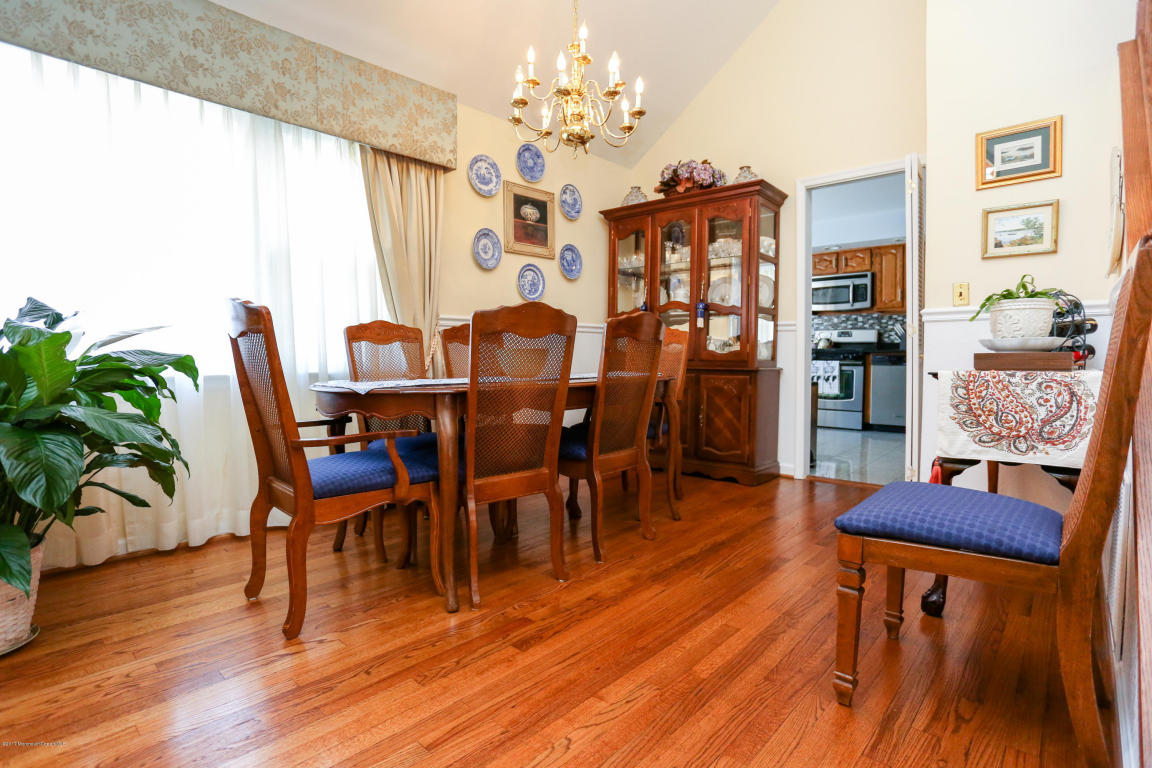 47 Nautilus Dr, Leonardo, NJ 07737 photo 9