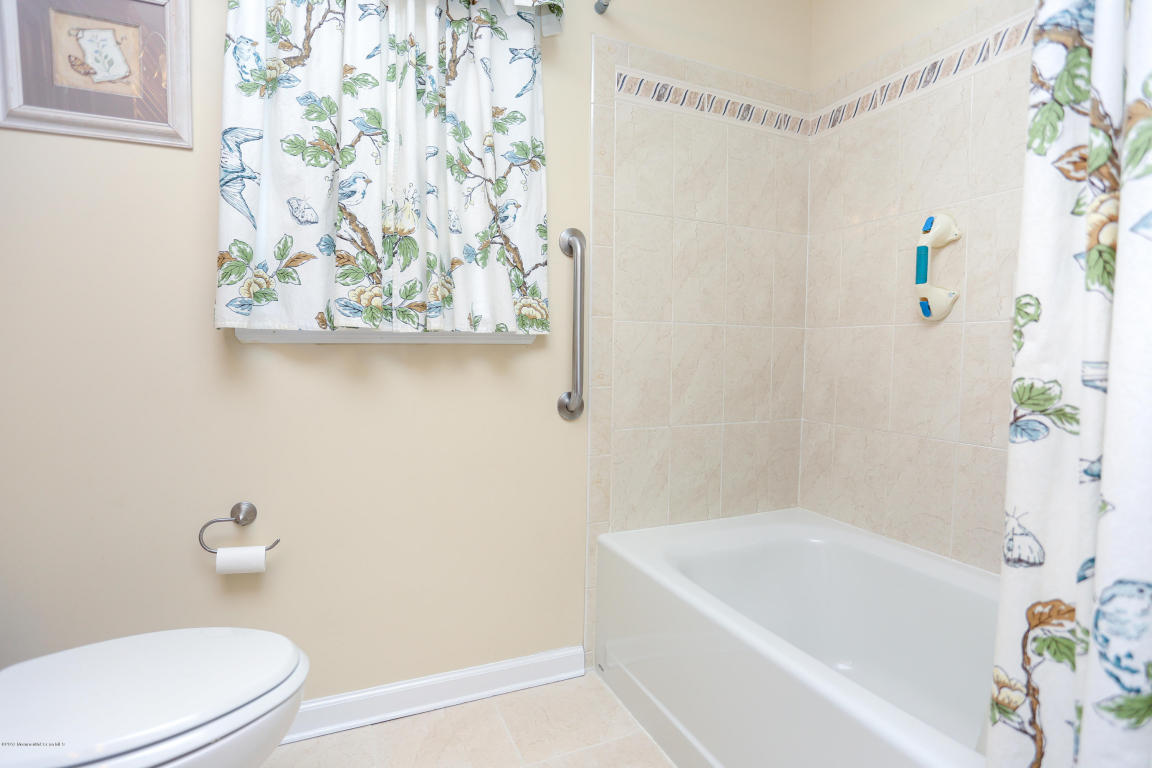 47 Nautilus Dr, Leonardo, NJ 07737 photo 21