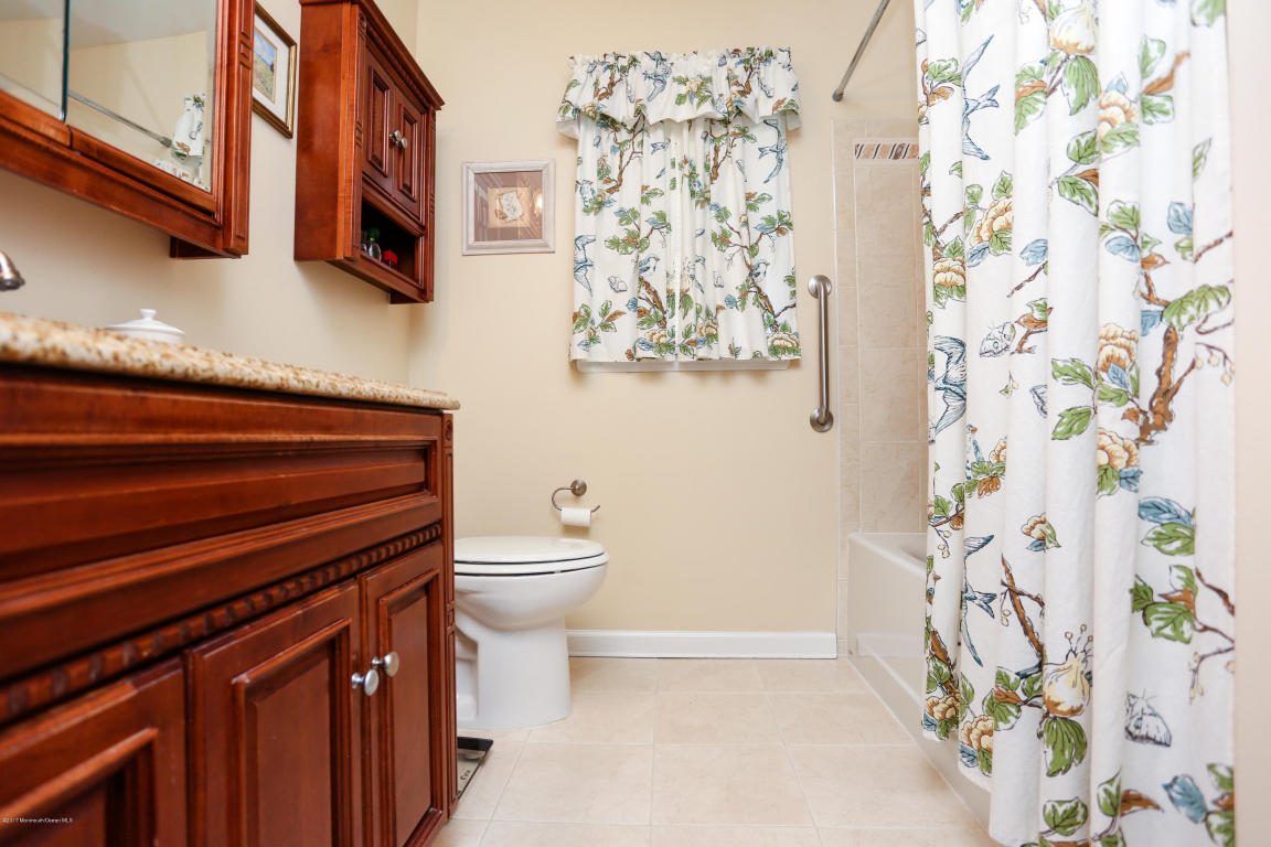 47 Nautilus Dr, Leonardo, NJ 07737 photo 20
