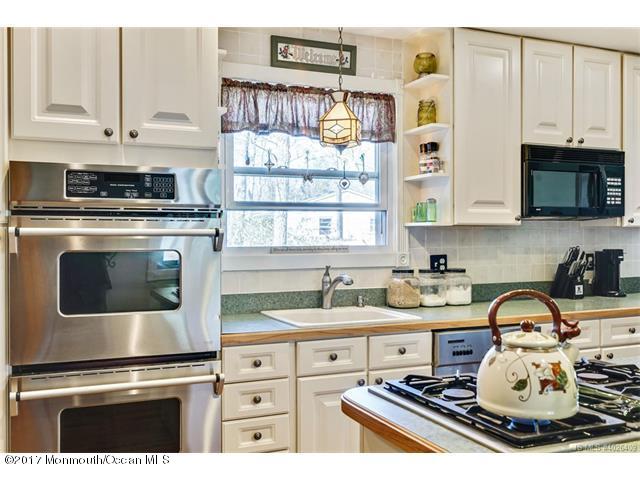 3 Avon Ln, Waretown, NJ 08758 photo 10
