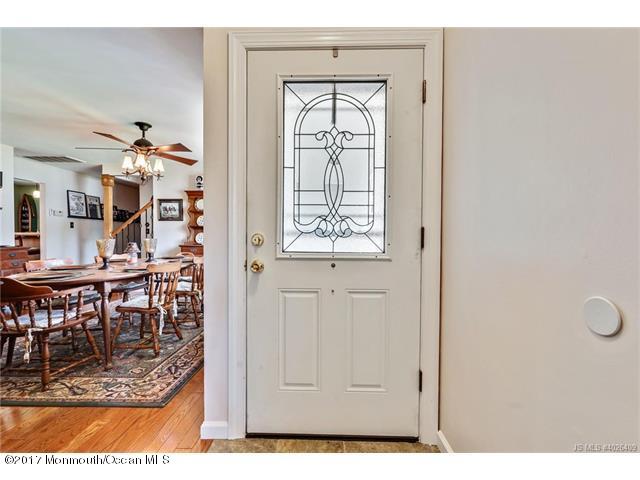 3 Avon Ln, Waretown, NJ 08758 photo 4