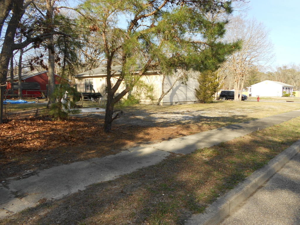 28 Barbara Ct, Waretown, NJ 08758 photo 12