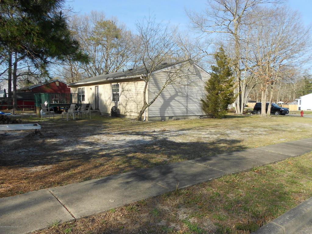 28 Barbara Ct, Waretown, NJ 08758 photo 13