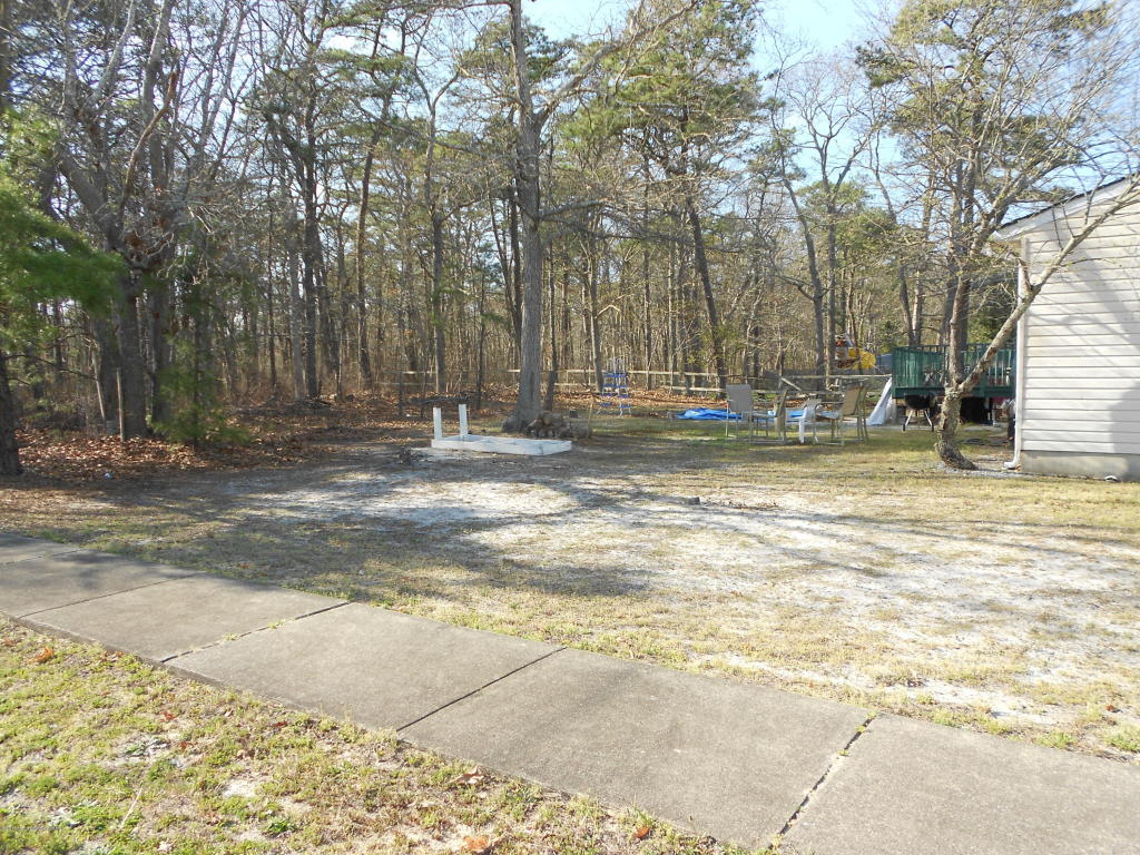 28 Barbara Ct, Waretown, NJ 08758 photo 10