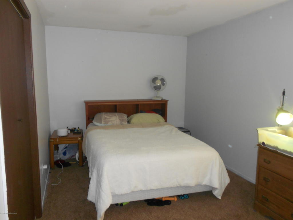 28 Barbara Ct, Waretown, NJ 08758 photo 5