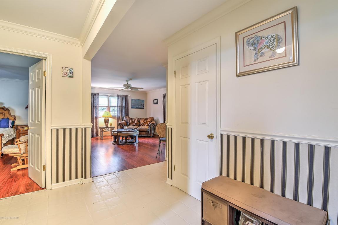 11 Stonehenge Dr, Ocean, NJ 07712 photo 12