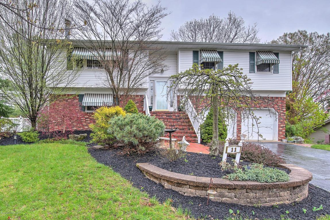 11 Stonehenge Dr, Ocean, NJ 07712 photo 1