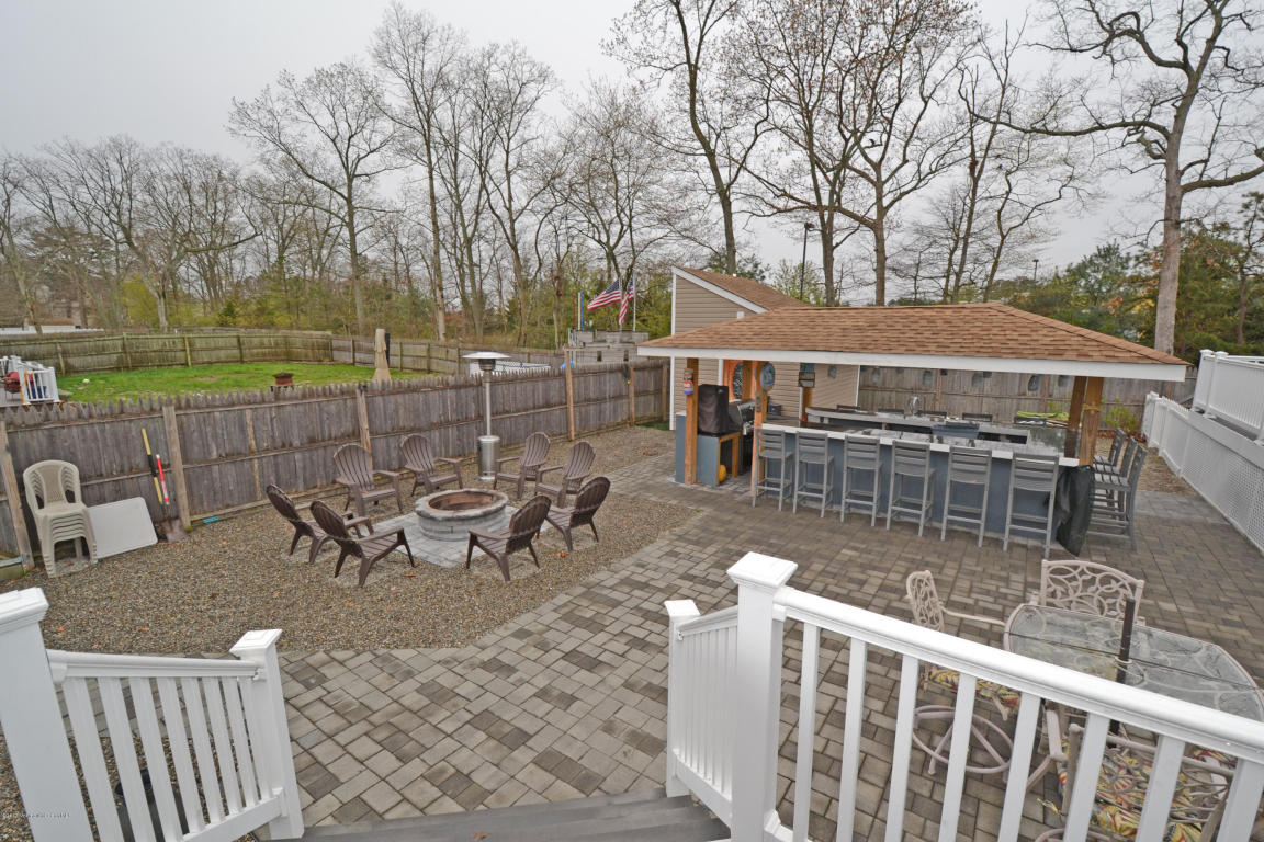318 Constitution Dr, Forked River, NJ 08731 photo 1