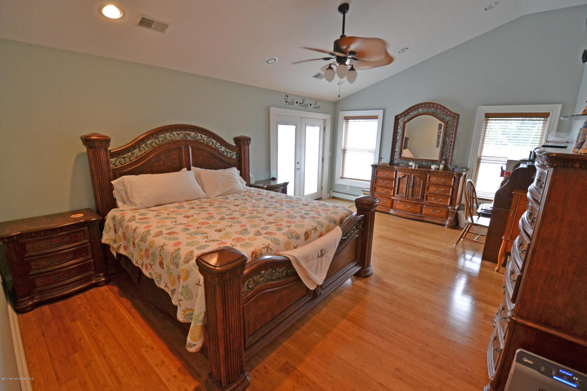 318 Constitution Dr, Forked River, NJ 08731 photo 11