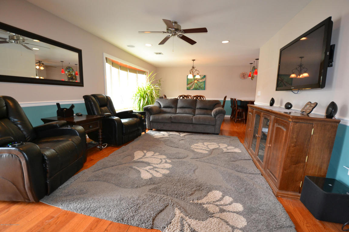 318 Constitution Dr, Forked River, NJ 08731 photo 5