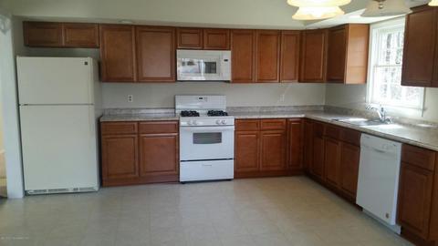 30 Chipmunk Dr, Brick, NJ 08723 photo 2