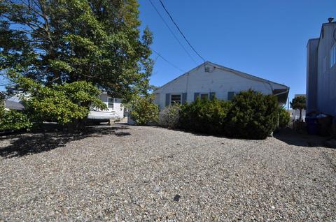 31 Commodore Dr, Brick, NJ 08723 photo 1