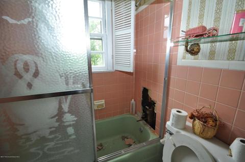 31 Commodore Dr, Brick, NJ 08723 photo 38