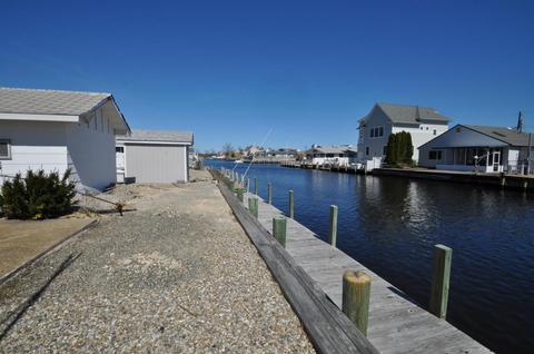 31 Commodore Dr, Brick, NJ 08723 photo 5