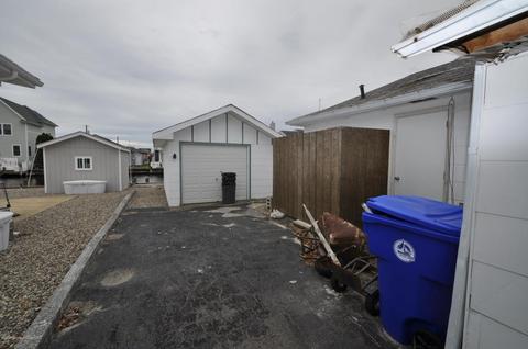 31 Commodore Dr, Brick, NJ 08723 photo 42