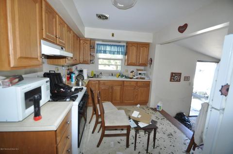 31 Commodore Dr, Brick, NJ 08723 photo 19