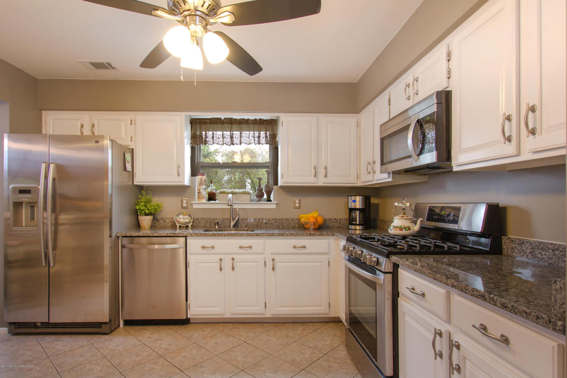 23 Netty St, Howell, NJ 07731 photo 9