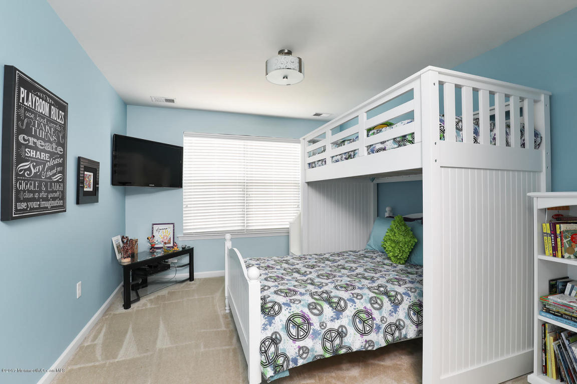  8 Birch St, Middletown, NJ 07748 photo 12