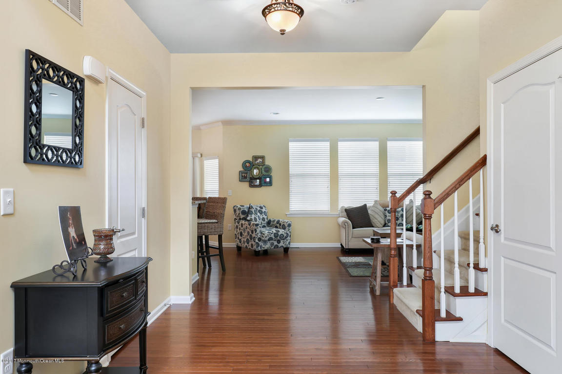  8 Birch St, Middletown, NJ 07748 photo 8
