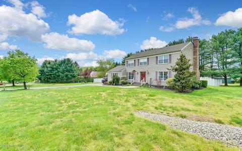 2 Wyncrest Ln, Tinton Falls, NJ 07753 photo 5