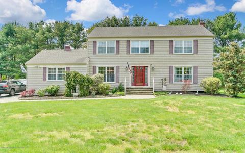 2 Wyncrest Ln, Tinton Falls, NJ 07753 photo 2