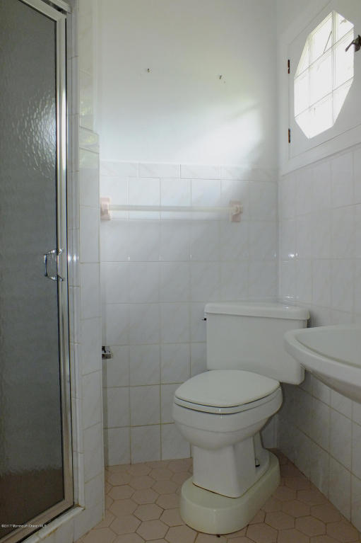 1003 Sunset Dr, Brielle, NJ 08730 photo 14