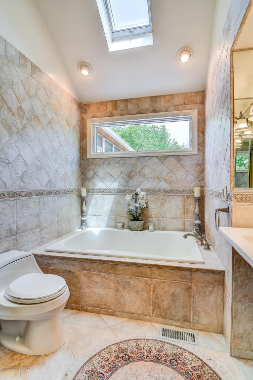 18 Gull Rd, Middletown, NJ 07748 photo 18
