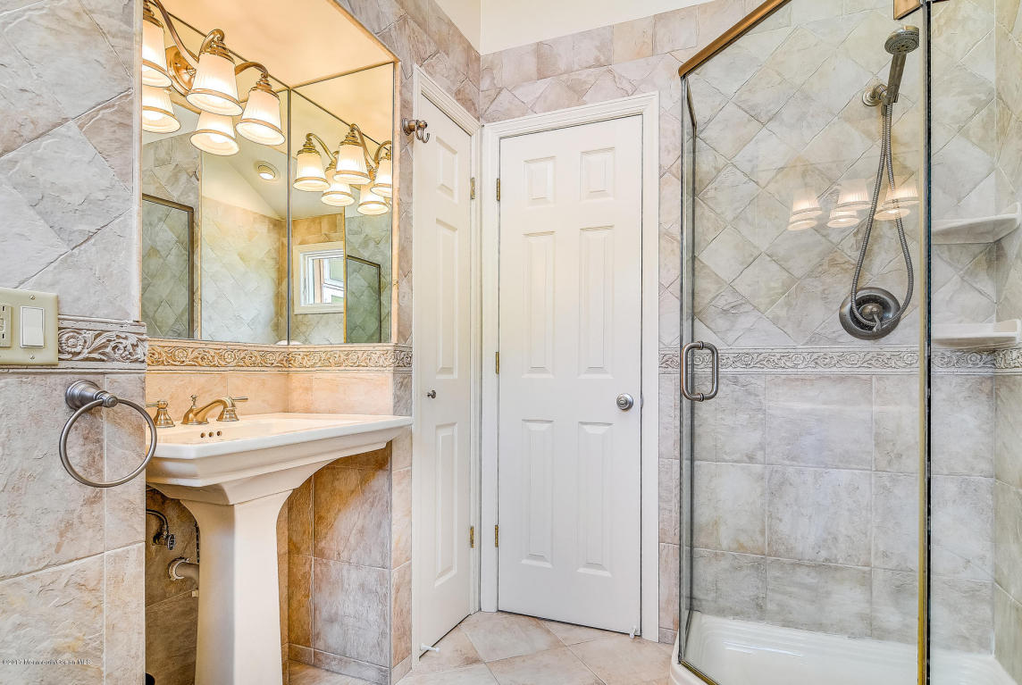 18 Gull Rd, Middletown, NJ 07748 photo 19