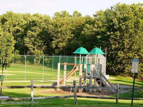 106 Daisy Ct, Jackson, NJ 08527 photo 4