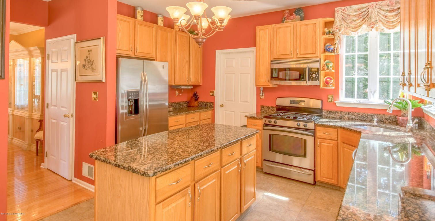 6 Pointe Cir, Jackson, NJ 08527 photo 12