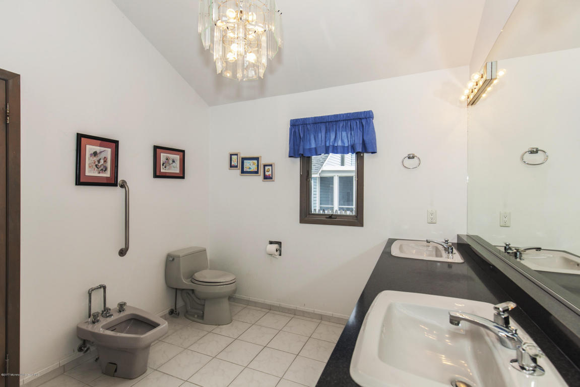 493 Mohawk Dr, Brick, NJ 08723 photo 15