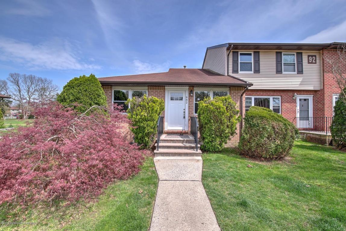 982 Sids Ct, Brick, NJ 08724 photo 1
