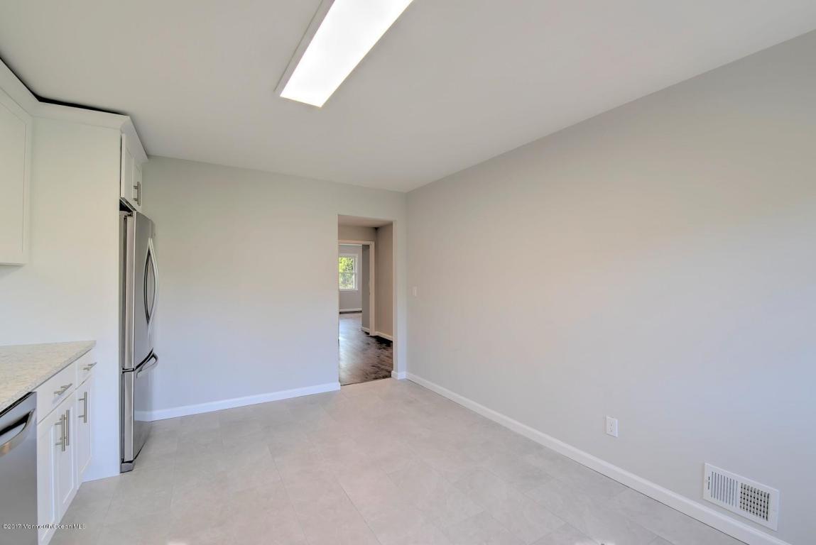 982 Sids Ct, Brick, NJ 08724 photo 5