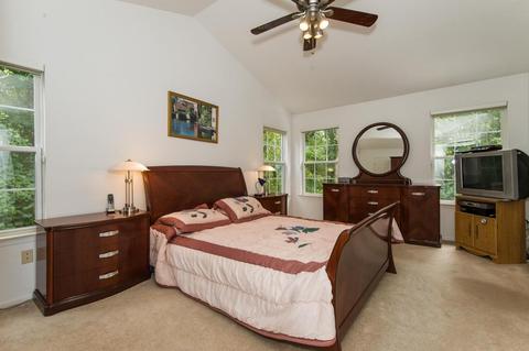 9 Windham Ct, Matawan, NJ 07747 photo 19
