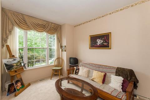 9 Windham Ct, Matawan, NJ 07747 photo 5