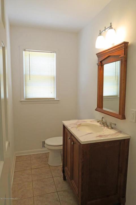 2 Warren Dr, Old Bridge, NJ 08857 photo 12