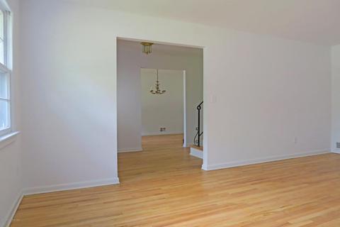 2 Warren Dr, Old Bridge, NJ 08857 photo 8