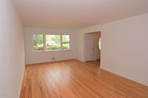 2 Warren Dr, Old Bridge, NJ 08857 photo 6
