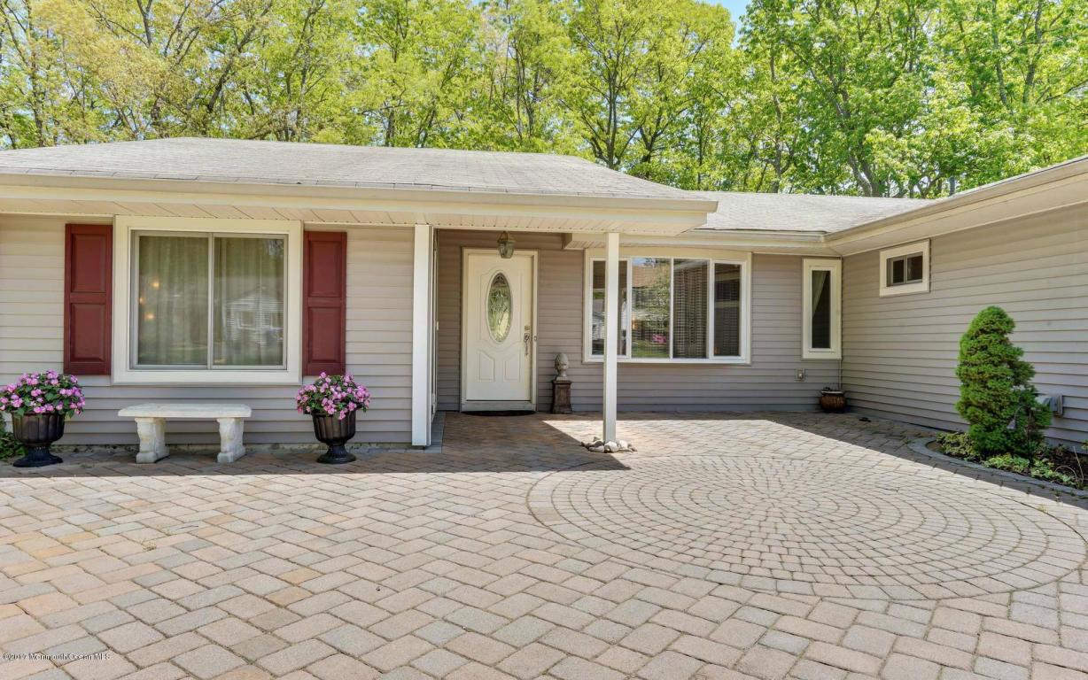 9 Cambridge Dr, Jackson, NJ 08527 photo 2