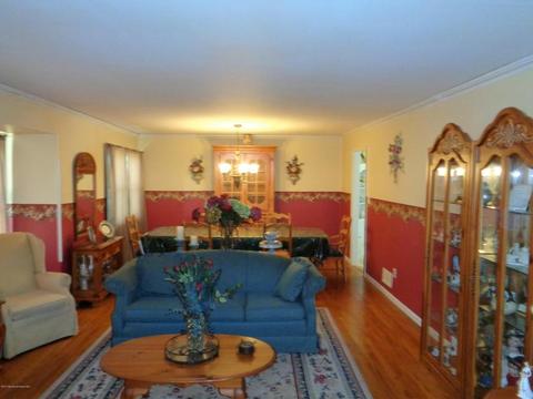 25 Pepperridge Rd, Howell, NJ 07731 photo 8