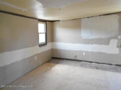 8 Center Ave, Leonardo, NJ 07737 photo 10