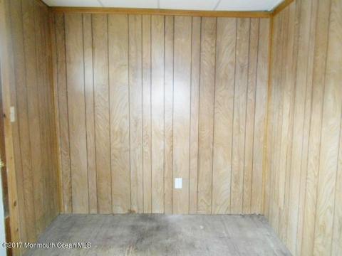 8 Center Ave, Leonardo, NJ 07737 photo 6