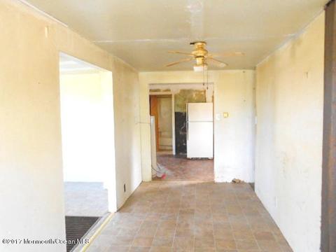 8 Center Ave, Leonardo, NJ 07737 photo 15