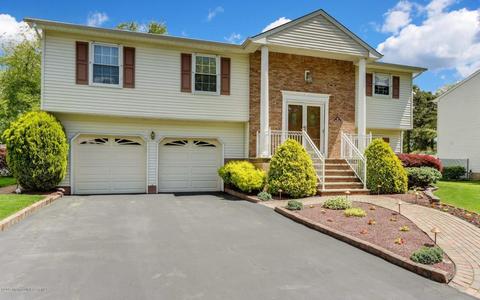 49 Jonathan Dr, Tinton Falls, NJ 07753 photo 3