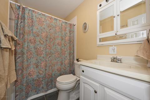 47 Viola Ave, Leonardo, NJ 07737 photo 11