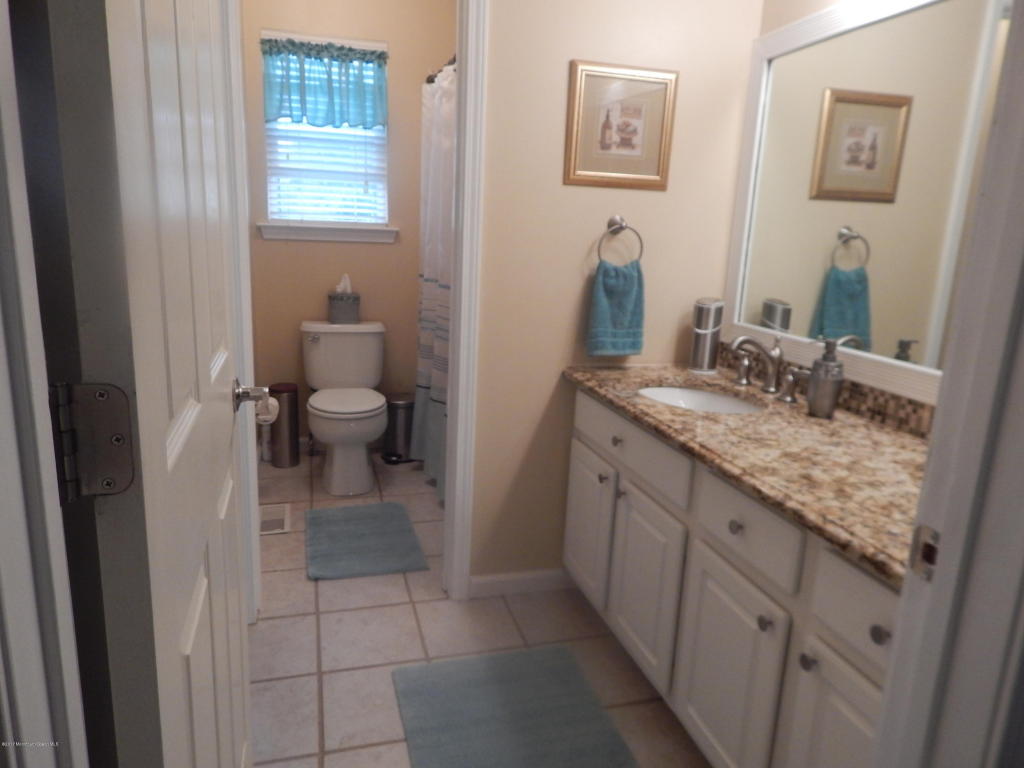 10 Taylor Rd, Brick, NJ 08723 photo 17