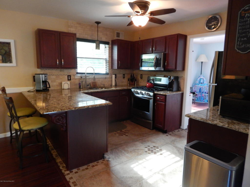 10 Taylor Rd, Brick, NJ 08723 photo 7